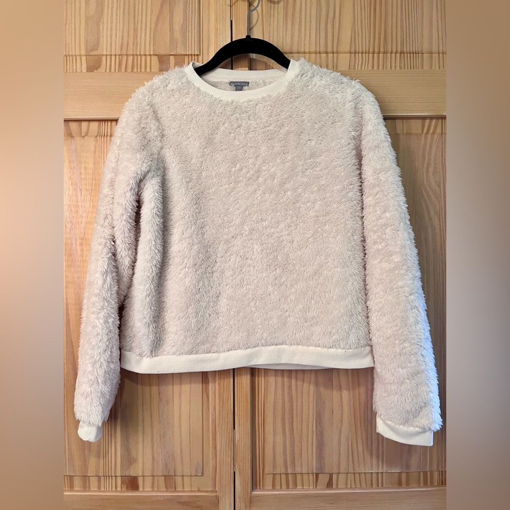 Charlotte Russe women’s sweater/sweatshirt size XS